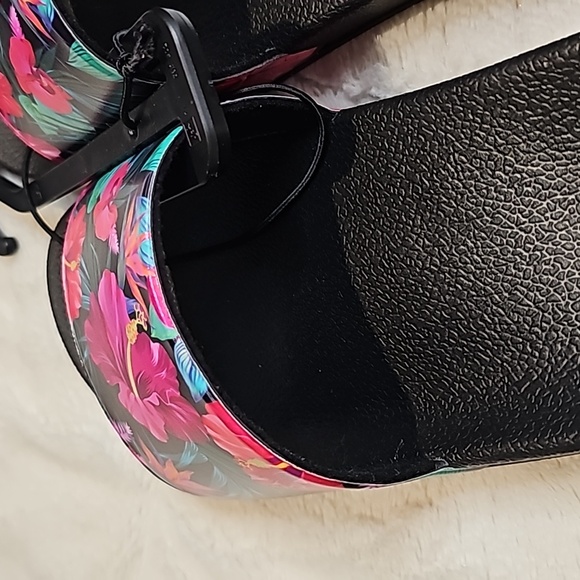 NWT Time and Tru Tropical Hibiscus Slides - Picture 7 of 7